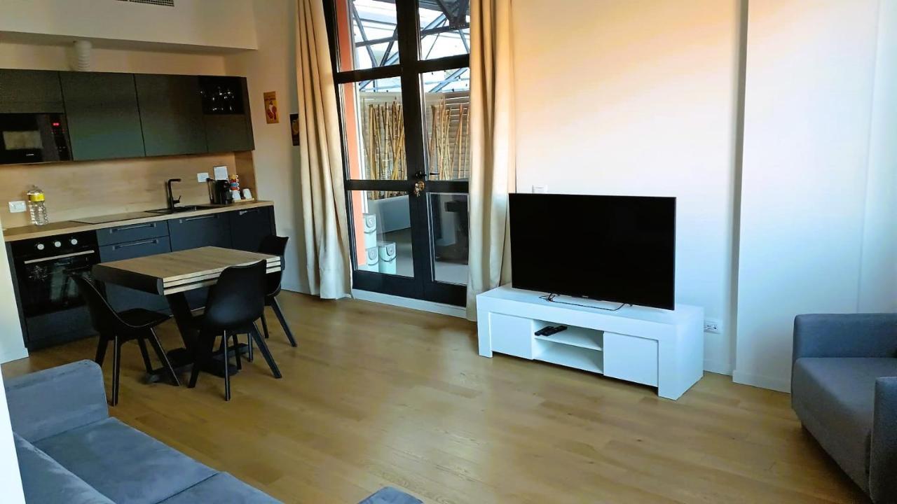 Nuovo Loft Con Terrazzo M2 Ieo Humanitas Bocconi Navigli Apartment Milan Luaran gambar