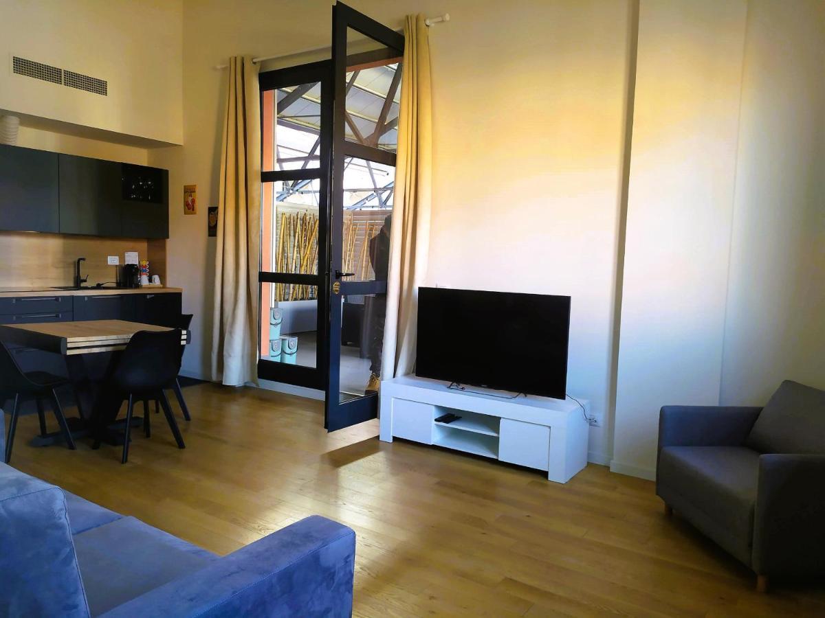 Nuovo Loft Con Terrazzo M2 Ieo Humanitas Bocconi Navigli Apartment Milan Luaran gambar