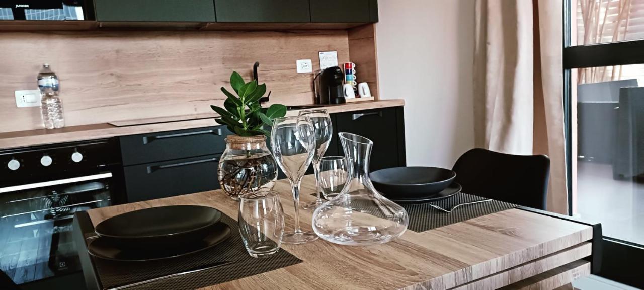 Nuovo Loft Con Terrazzo M2 Ieo Humanitas Bocconi Navigli Apartment Milan Luaran gambar